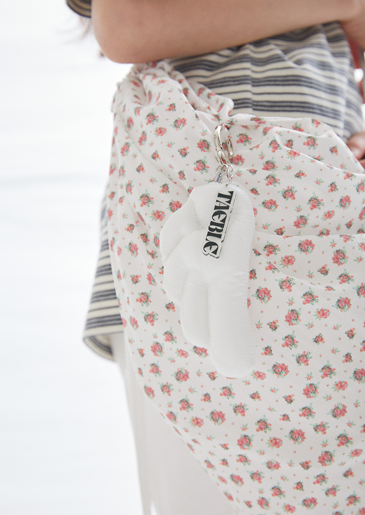 Taeble's Angel Keyring - Ivory