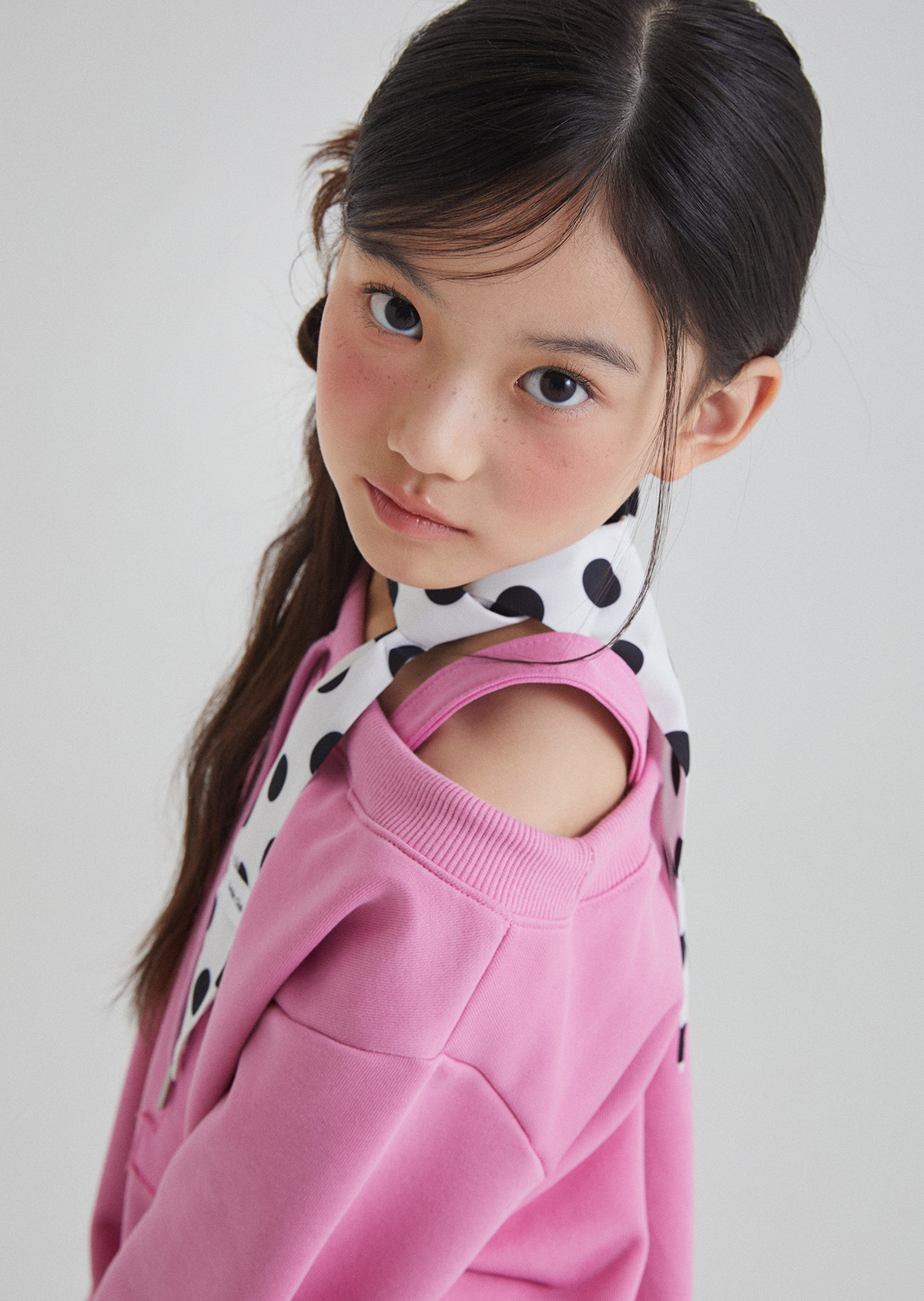 May Off-Shoulder Sweatshirt - Pink